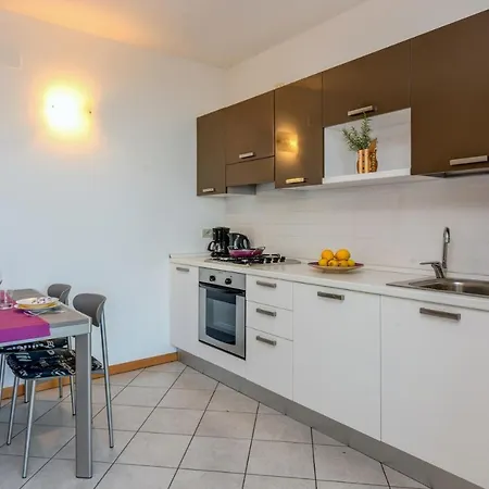 Apartment 6 Happiness
